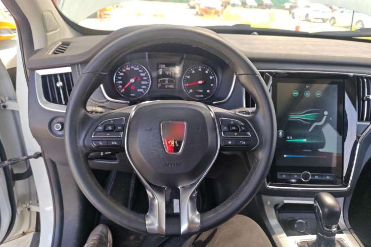 Used Roewe RX5 2019 20T Two-Wheel Drive Automatic 4G Connected Platinum Edition
