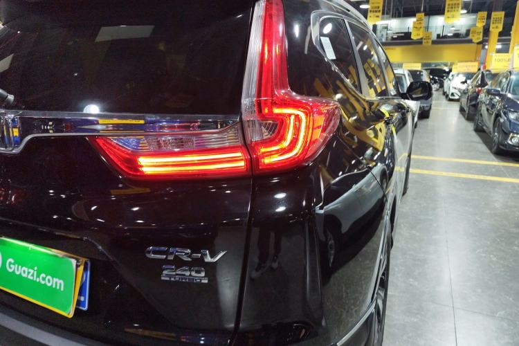 Used Honda CR-V 2017 240TURBO CVT Front-Wheel Drive Fashion Edition
