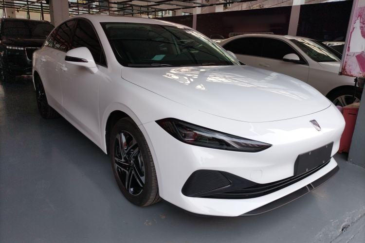 Used Roewe D7 2023 DMH 125km Superior Edition
