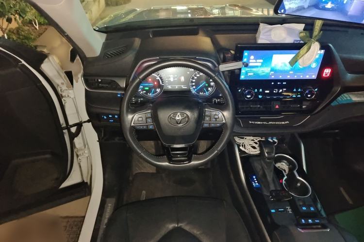 Used Toyota Highlander 2022 Dual-Engine 2.5L Four-Wheel Drive Prestige Version 7 Seats
