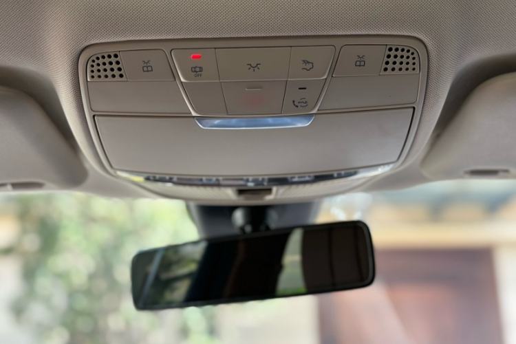 Used Mercedes-Benz E-Class 2023 Updated E 300 L Fashion Edition
