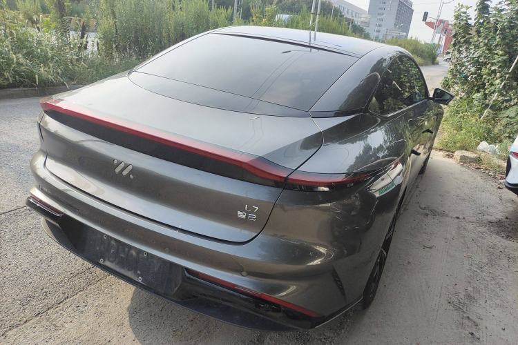 Used  L7 2022 Dynamic Model
