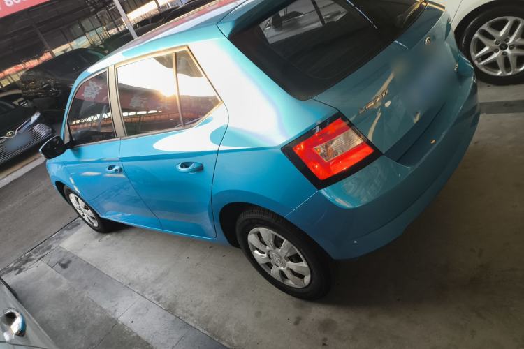Used Skoda Fabia 2015 1.4L Manual Front-Wheel Drive Model
