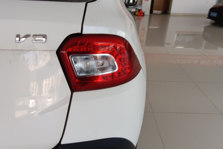 Used Brilliance V3 2015 1.5L Manual Elite Model
