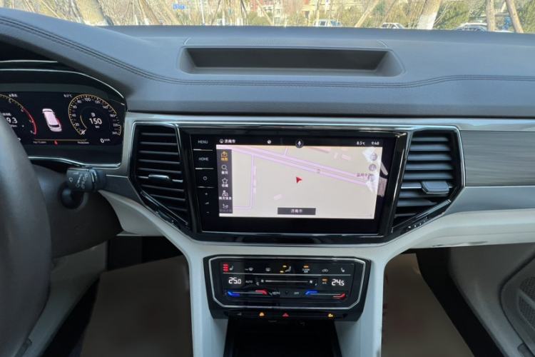 Used Volkswagen Viloran 2020 330TSI Luxury Edition
