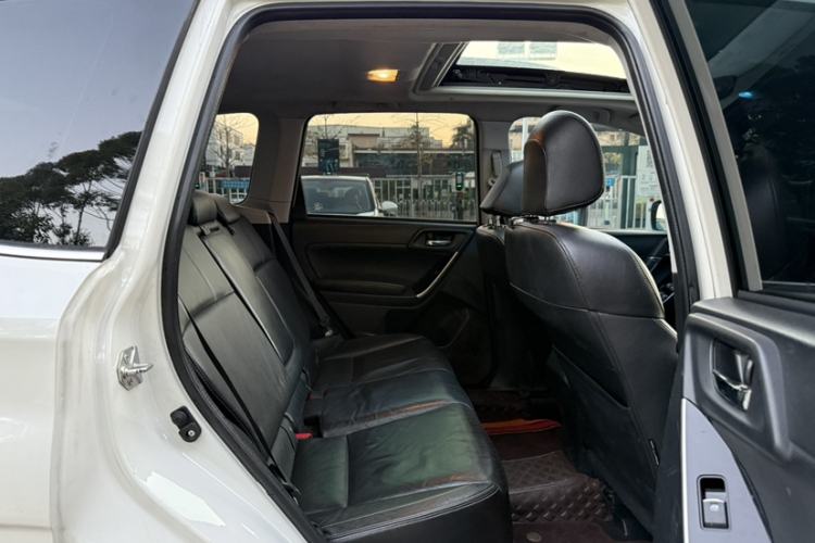 Used Subaru Forester 2016 2.0i Fashion Navigation Edition
