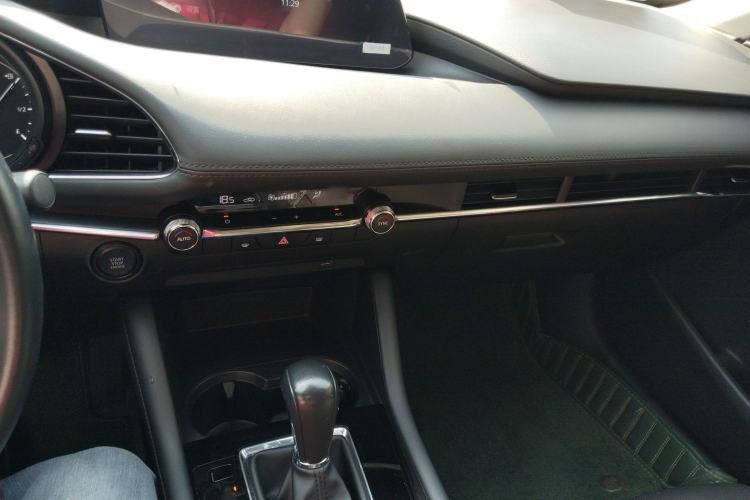 Used Mazda Mazda 3 Axela 2021 2.0L Automatic Zhiyao Edition
