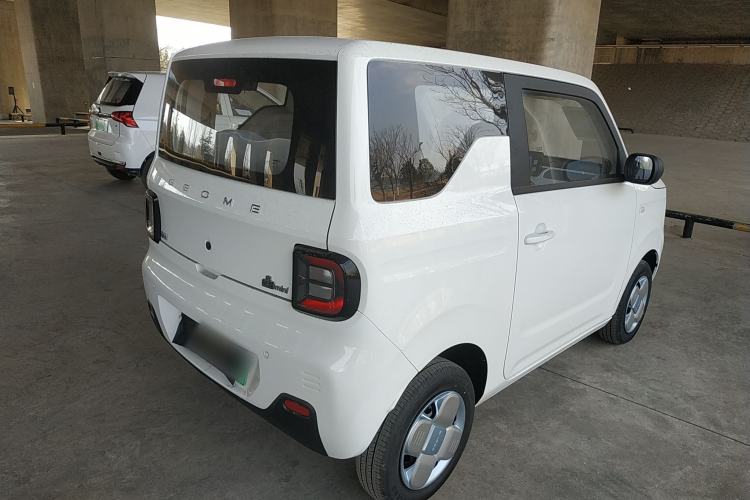 Used Geely Galaxy Panda 2024 Panda Mini 200km Endurance Bear
