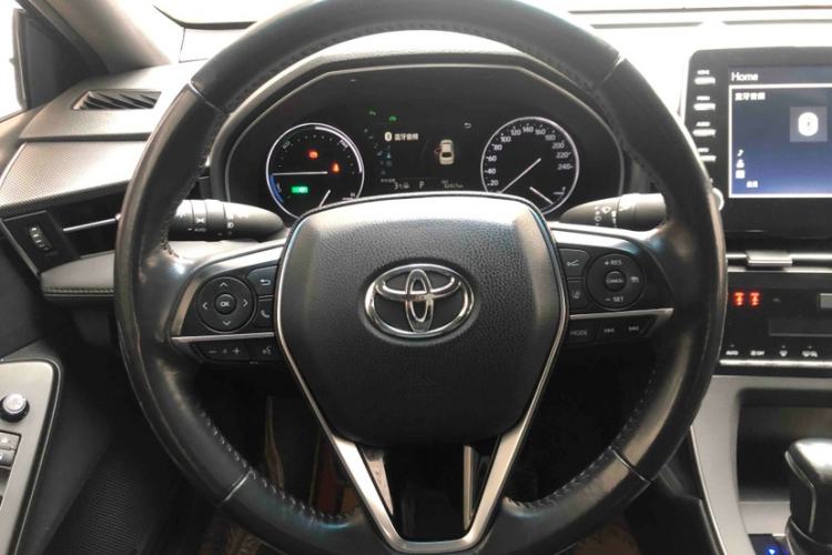 Used Toyota Avalon 2019 Dual-Engine 2.5L Luxury Edition China VI Standard