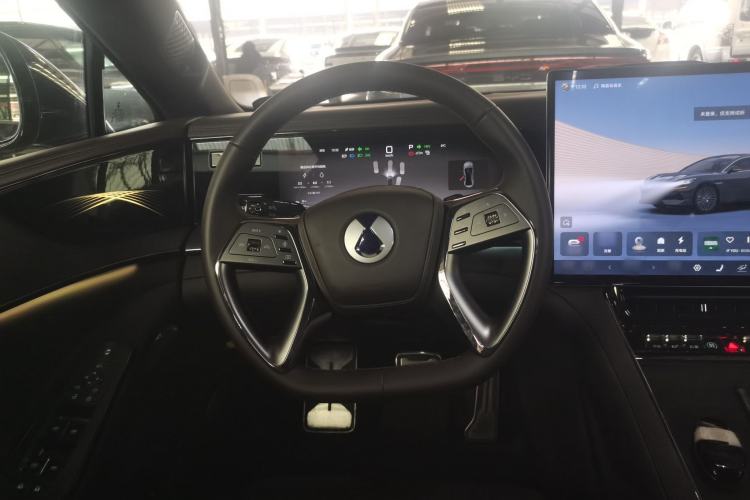 Used Denza Z9 2024 1100 km Four-Wheel Drive Max Version