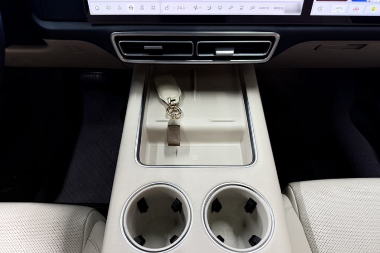 Used Li Auto L9 2022 Max model
