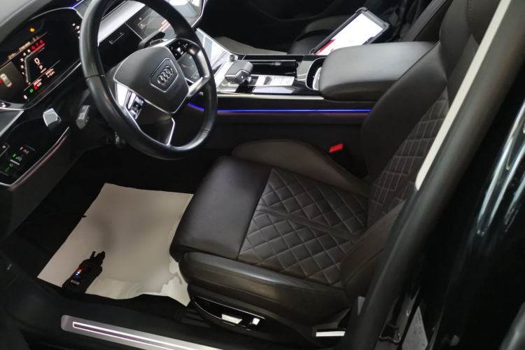 Used Audi A8 2022 A8L 50 TFSI quattro Comfort Edition Collector's Model
