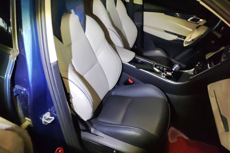 Used Lynk & Co 01 2017 2.0T Two-Wheel Drive Zhaopu Version
