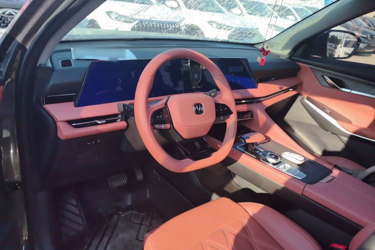 Used Changan CS75 PLUS 2023 3rd Generation 1.5T Automatic Prestige Model
