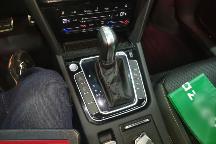 Used Volkswagen FAW-Volkswagen CC 2021 380TSI Striking Edition
