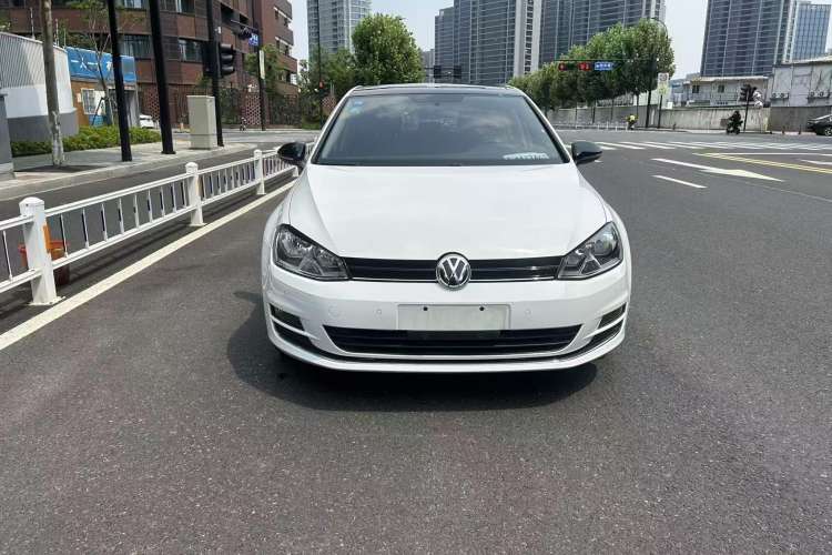 Used Volkswagen Golf 2017 230TSI Automatic Comfort Edition – Celebrating Milestone of One Million Units
