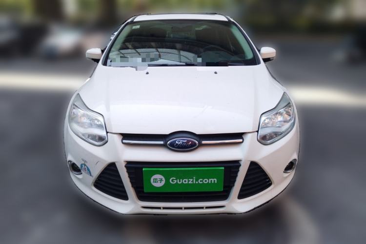 Used Ford Focus 2012 Sedan 1.6L Automatic Fashion Edition
