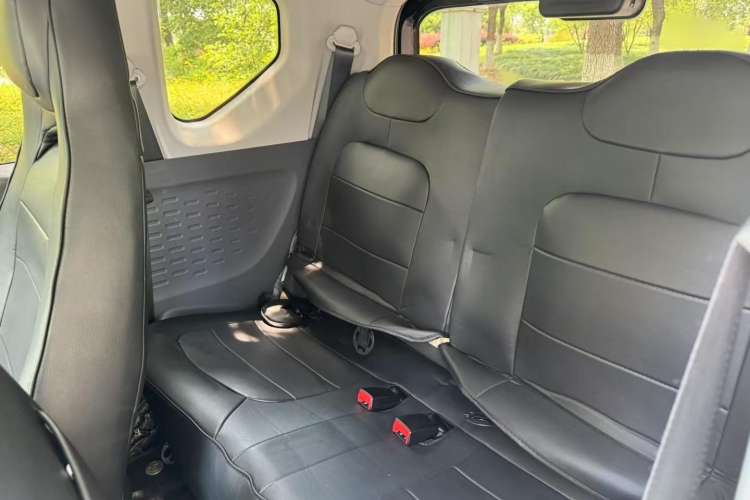 Used Wuling Hongguang MINIEV 2021 Macaron Premium Model – Lithium Iron Phosphate
