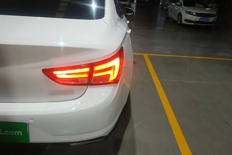 Used Buick Verano 2018 Sedan 20T Dual-Clutch Luxury Model
