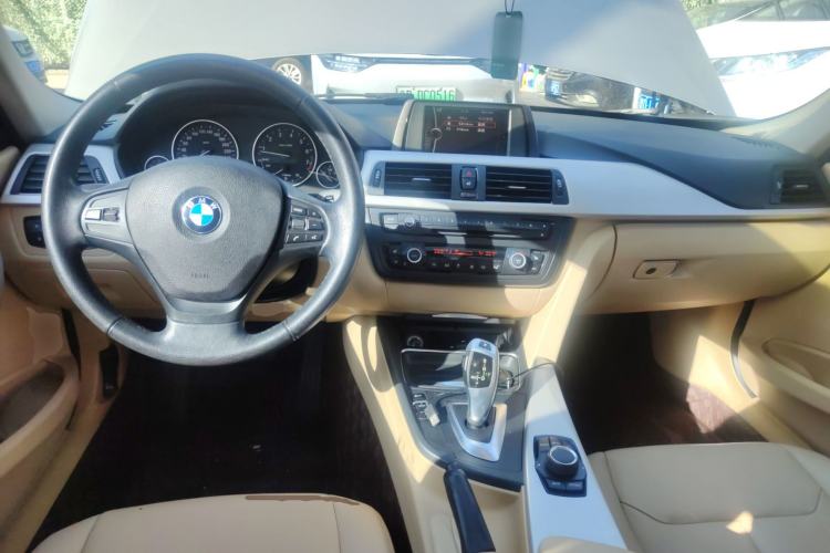 Used BMW 3 Series 2014 320i Sport Edition
