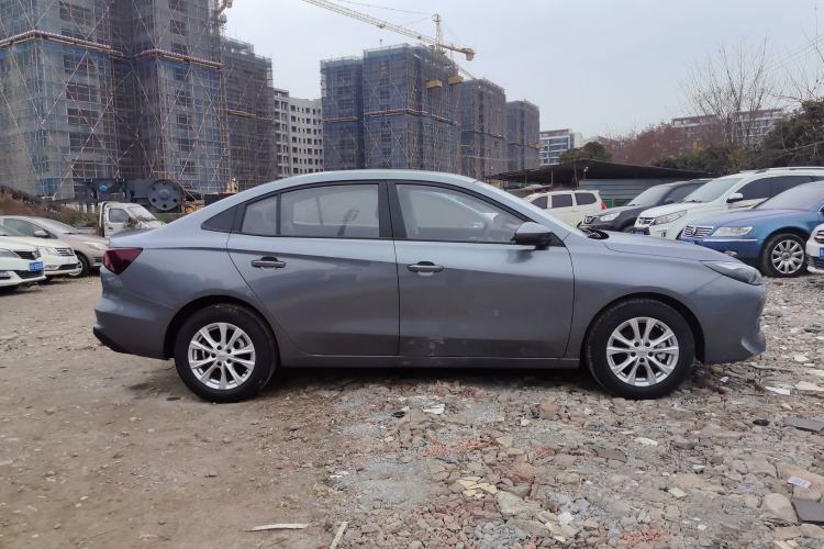 Used Roewe i5 2026 Model 1.5L Manual Comfort Version