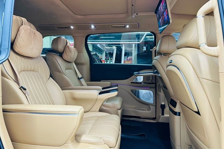 Used VOYAH Dream 2025 PHEV Four-Wheel-Drive Flagship Kunpeng Edition
