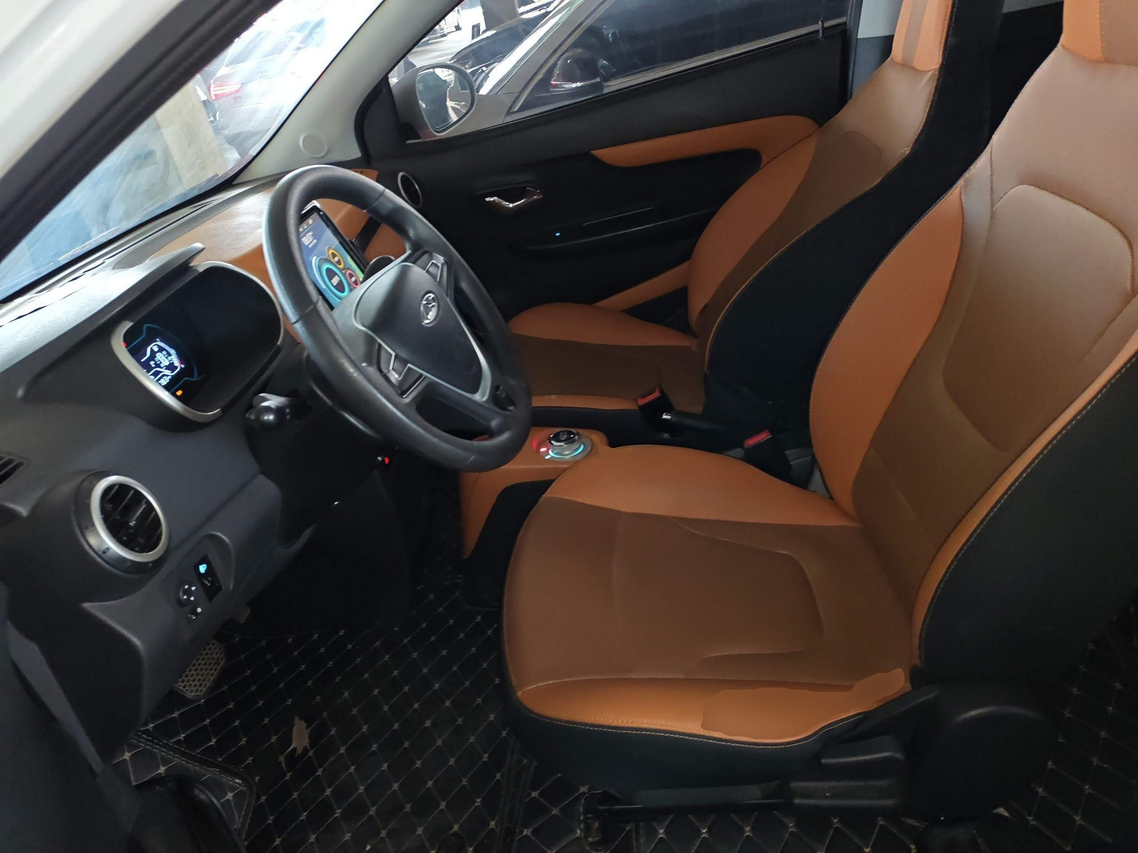 المقاعد الأمامية داخل السيارة