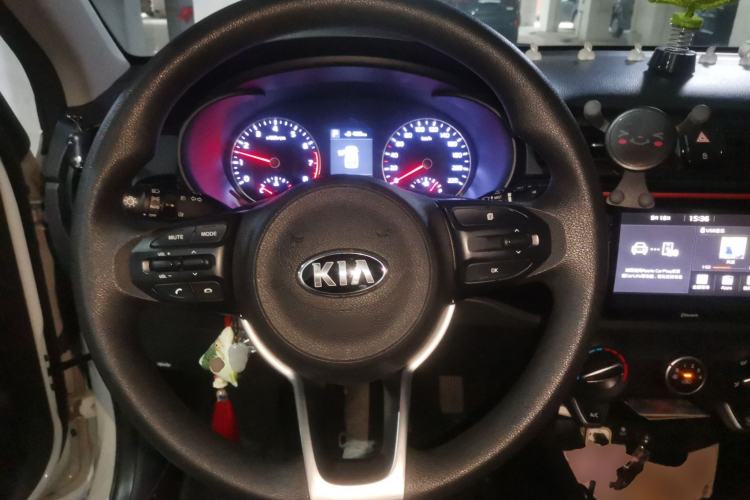 Used Kia KX Cross 2017 1.4L AT GLS