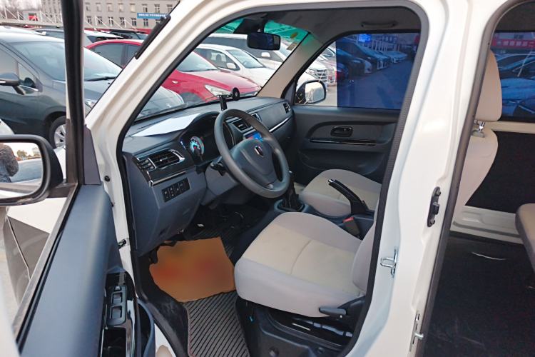 Used Jinbei Hiace X30 2023 1.5L Wealthy-Style Passenger Van 5/6/7-Seater Non-Air-Conditioned Version SWC15M
