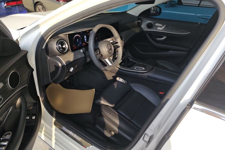 Used Mercedes-Benz E-Class New Energy 2022 Second Facelift E 350 e L Plug-in Hybrid Sports Sedan
