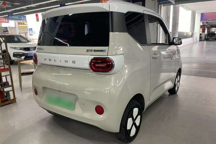 Used Wuling Hongguang MINIEV 2024 3rd Generation 215km Advanced Version
