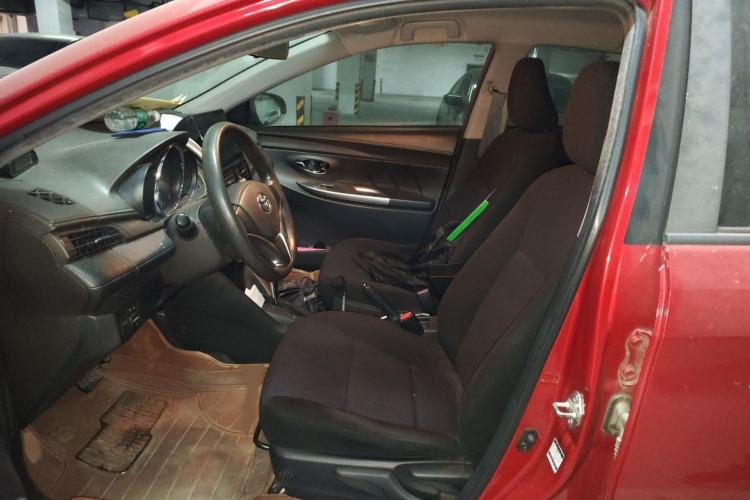 Used Toyota YARiS L 2015 1.5E Automatic Charm Edition
