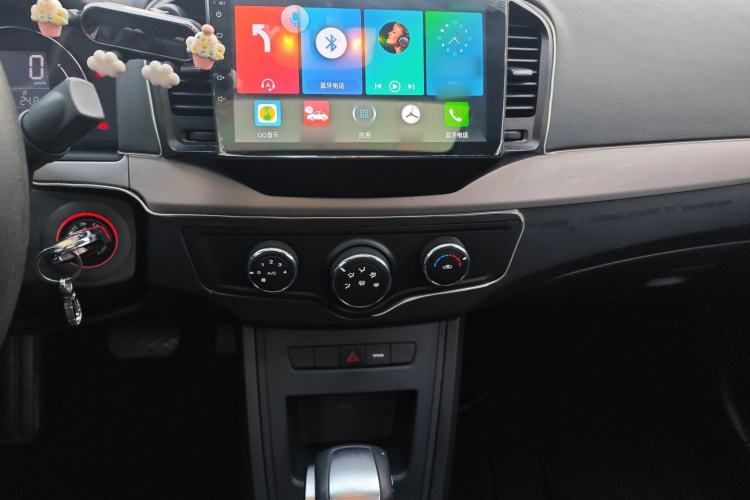 Used Roewe 350 2015 1.5L Automatic Luxury Sunroof Edition