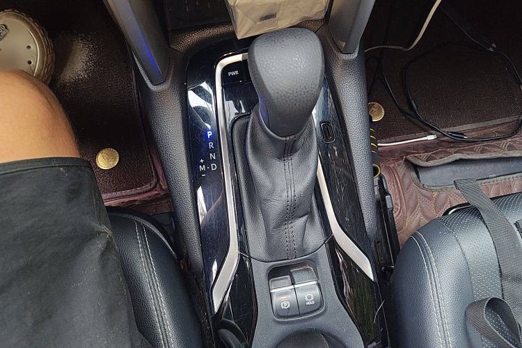 Used Toyota FRONTLANDER 2022 2.0L CVT Luxury Edition
