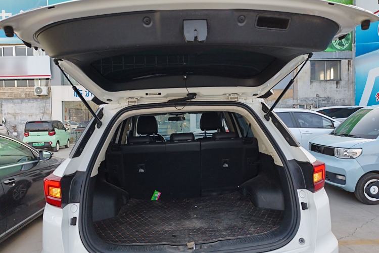 Used Changan CS55 2017 1.5T Manual Colorful Edition
