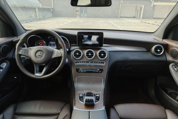 Used Mercedes-Benz GLC 2017 GLC 300 4MATIC Sport Edition
