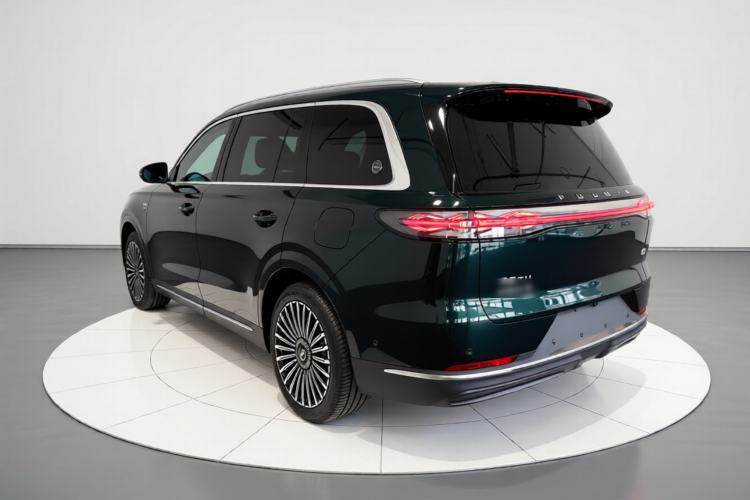 Used Chery T11 2026 Model 220 All-Wheel Drive Dual IMAX Theater Edition