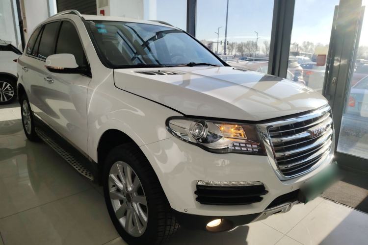 Used Haval H8 2015 2.0T two-wheel drive Comfort trim level
