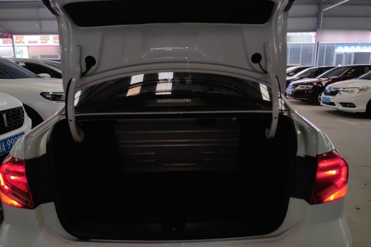 Used Volkswagen Jetta 2019 Dream Edition 1.5L Manual Fashion Version