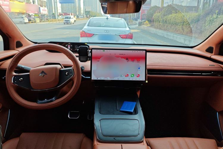 Used  HT 2025 670 Pro
