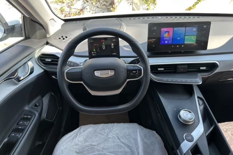 Used Geometry A 2024 410KM Travel Edition
