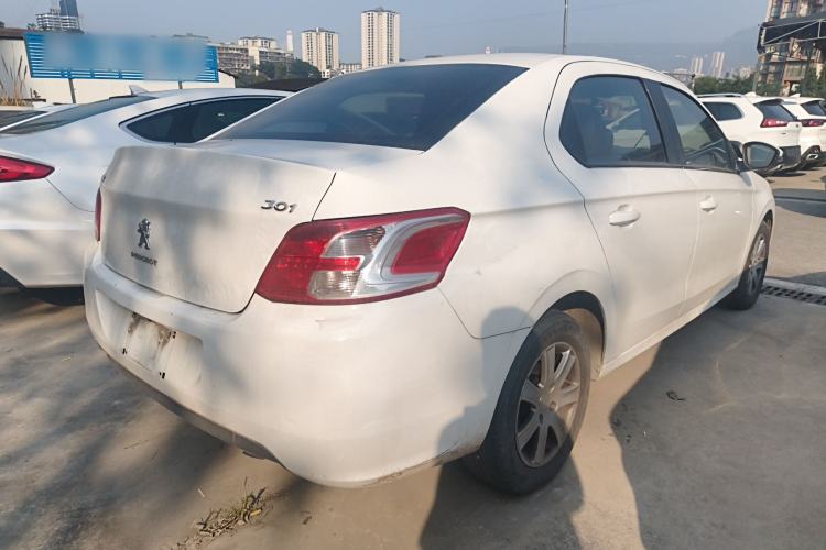 Used Peugeot 301 2016 1.6L Manual Comfort Edition