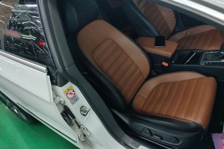 Used Volkswagen FAW-Volkswagen CC 2013 1.8TSI Luxury Model
