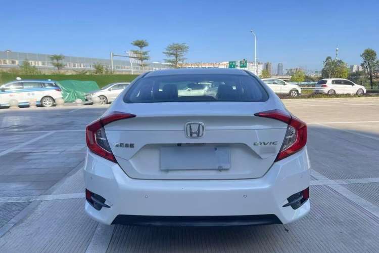 Used Honda Civic 2016 220TURBO CVT Luxury Edition
