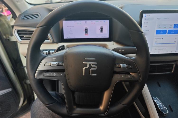 Used BYD Yuan UP 2025 Intelligent Driving Version 401 km Leading Edition