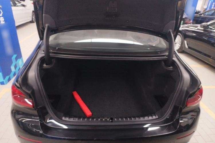 Used BMW 5 Series 2022 Second Facelift 525Li Luxury Package