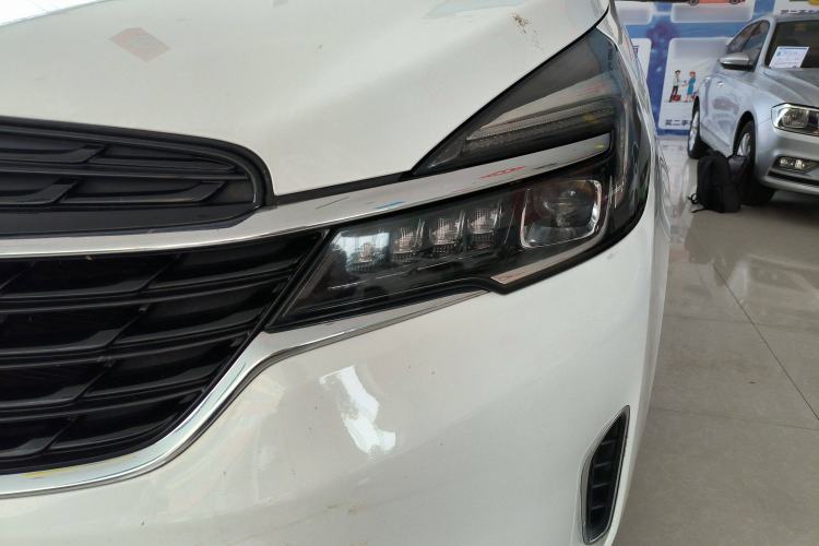 Used Buick GL8 2021 Land Cruiser Executive Class 652T Luxury Model
