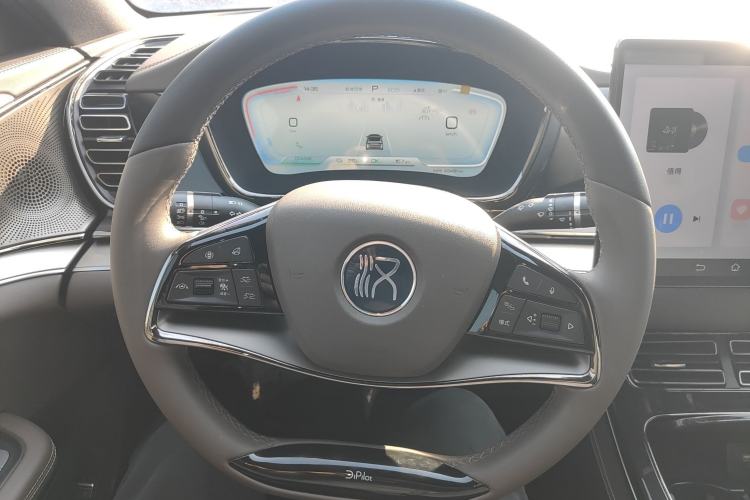 Used BYD Han 2023 EV Champion Edition 605KM Front-Drive Premium Model
