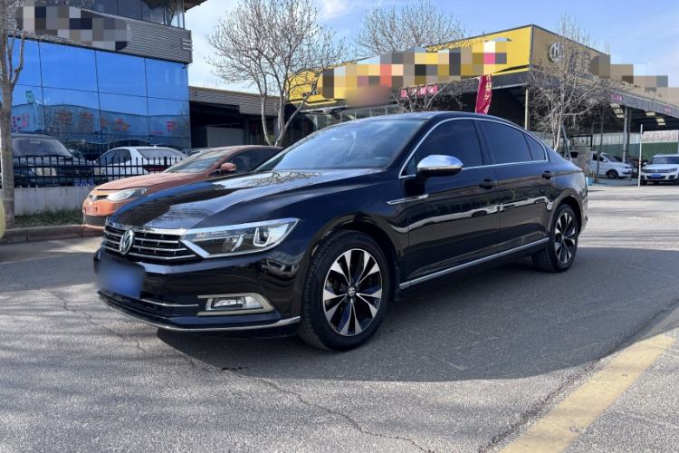 Used Volkswagen Magotan 2017 280TSI DSG Leading Edition
