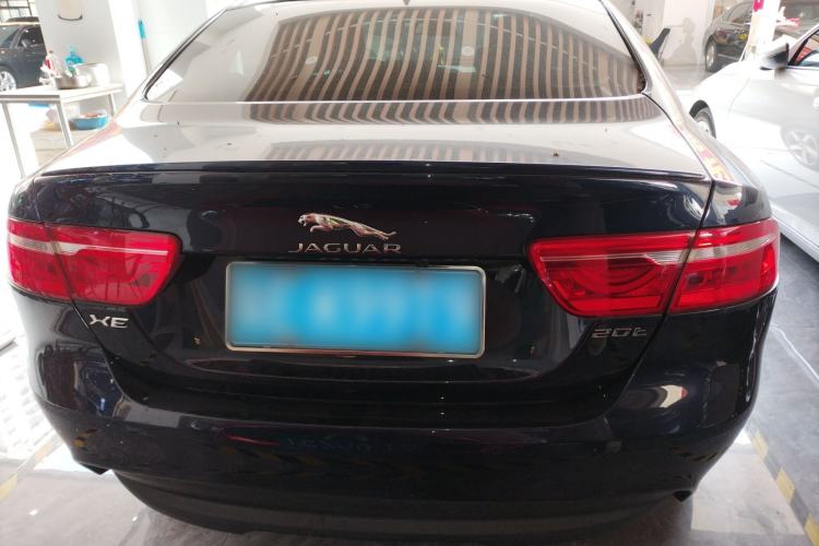 Used Jaguar XE 2017 2.0T 200 PS R-Sport